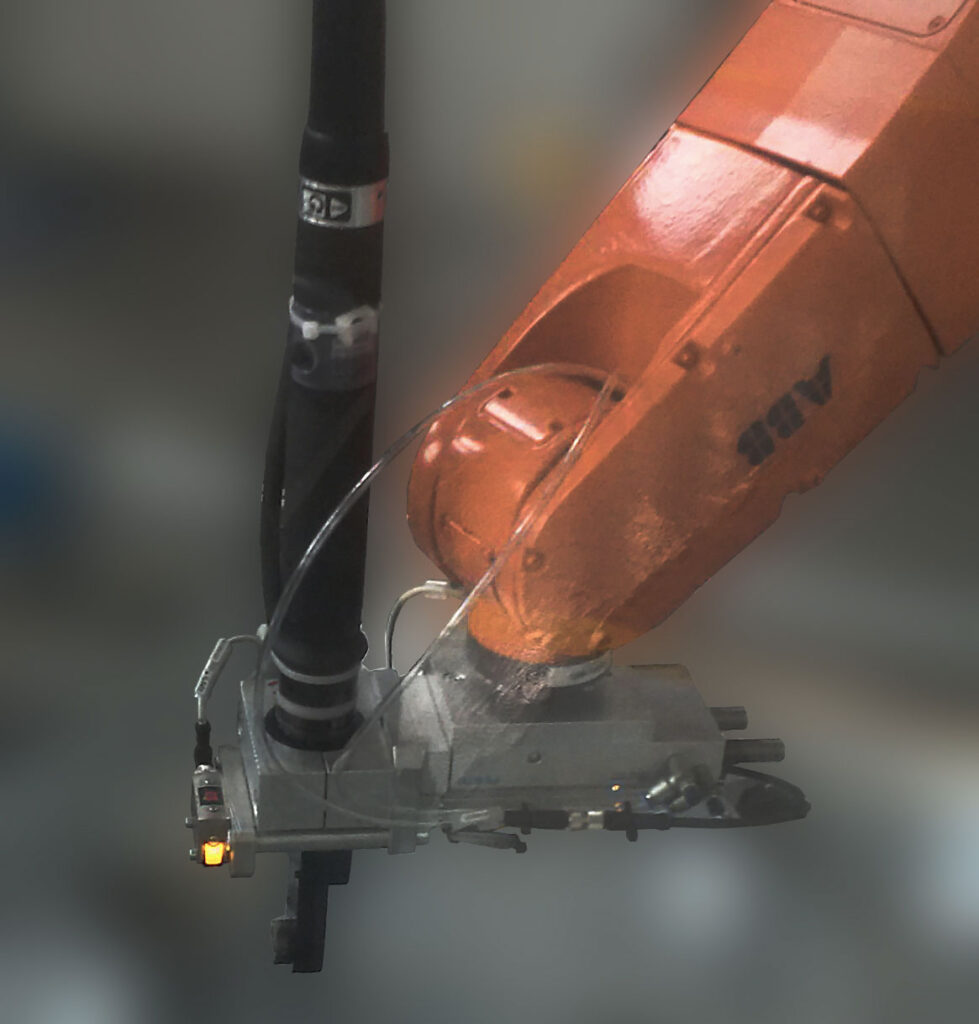 IMG 20160908 161853 Avvitatori per assemblaggio industriale Airtechnology srl nasce nel 2004 come realtà locale con grandi ambizioni: creare con i propri clienti rapporti di partnership e non di fornitura, incontri che non si limitano alla vendita ma che continuano con coerenza nell'assistenza e nell'affiancamento della ricerca della miglior soluzione sempre. L'assistenza poi deve essere riferimento non solo per i propri marchi, ma per i principali e più prestigiosi marchi di utensili elettrici e pneumatici presenti sul mercato.